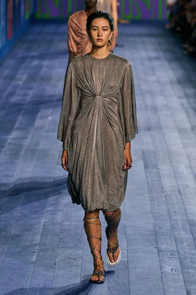 Look 57